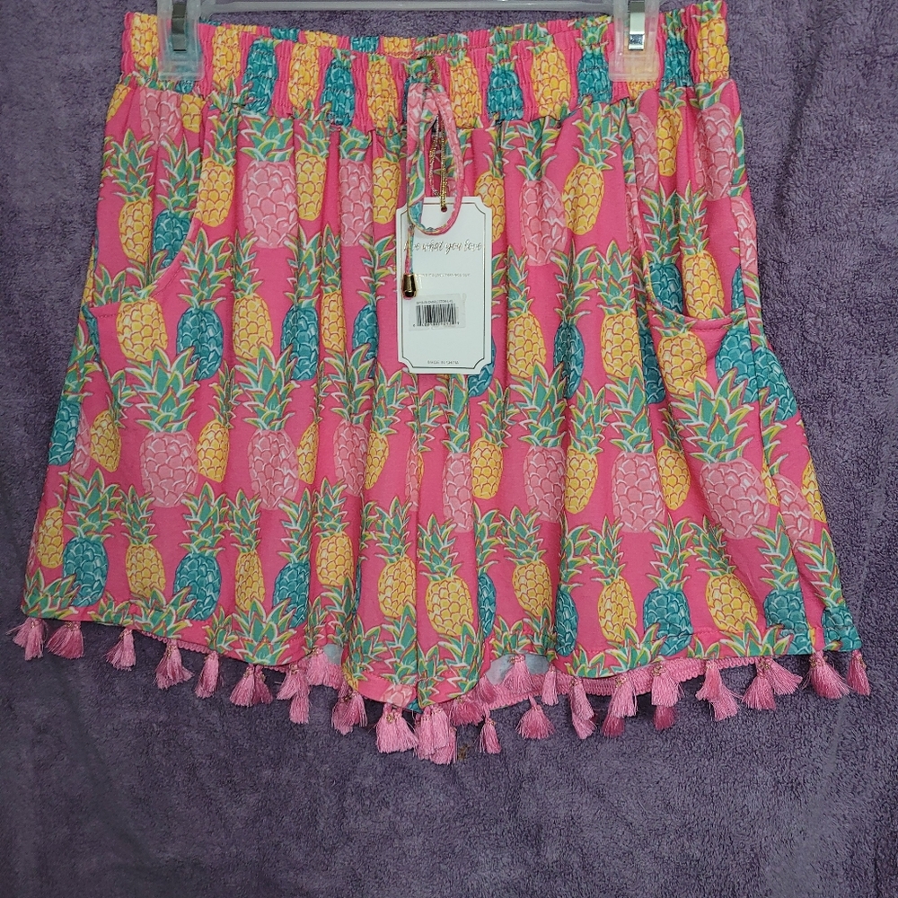 Womens NWT simply southern shorts size l/xl